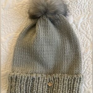 NWOT LC Lauren Conrad Gray Knit Beanie with Pom Pom Hat